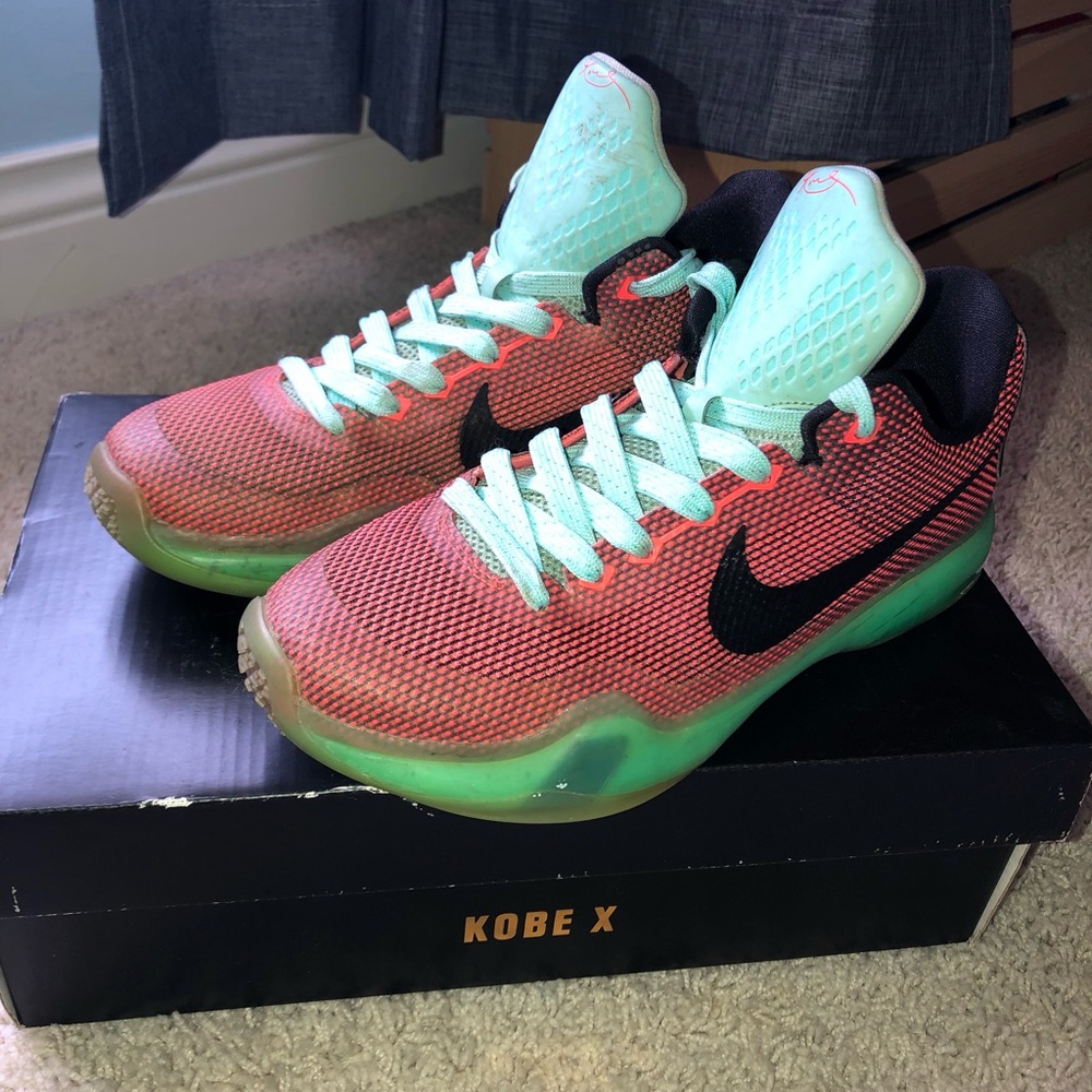 Kobe X (10) “Easter”